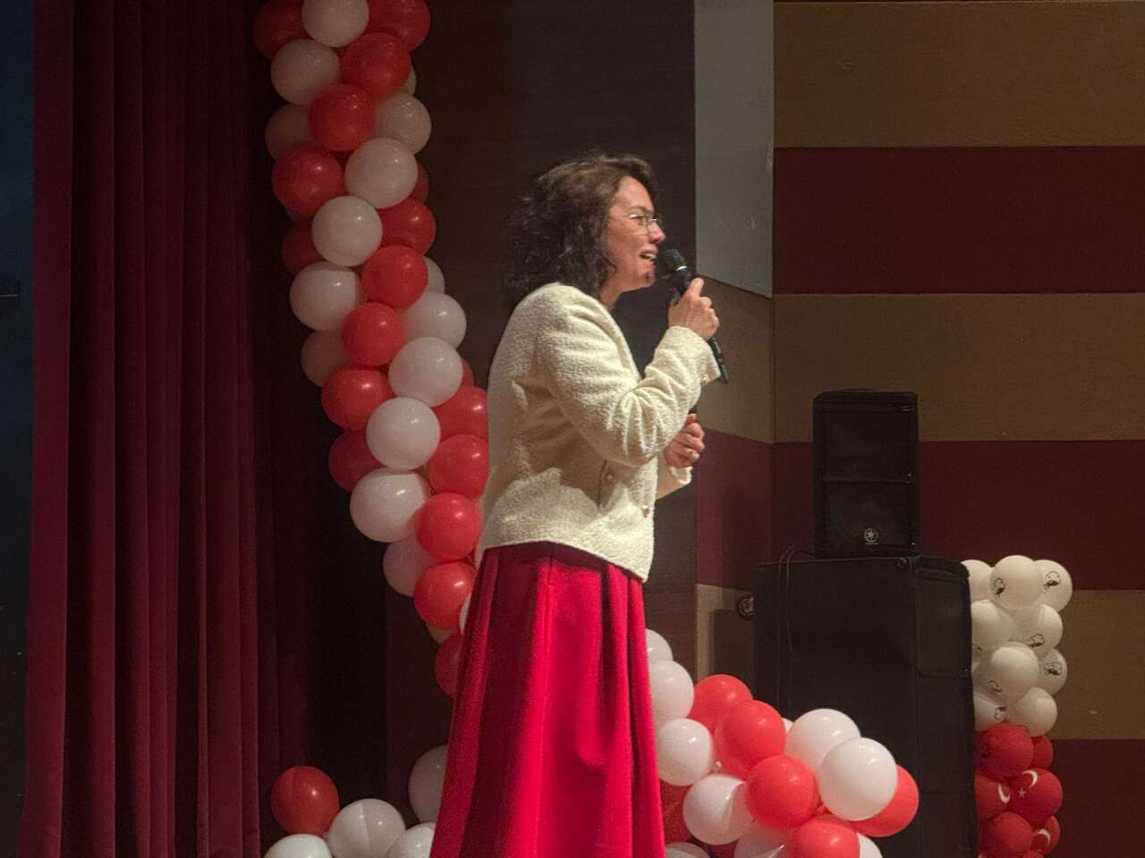 Muğla’da Uluslararası 23 Nisan Gala Gecesi: 5 Ülkeden Çocuklar Aynı Sahneyi Paylaştı 6